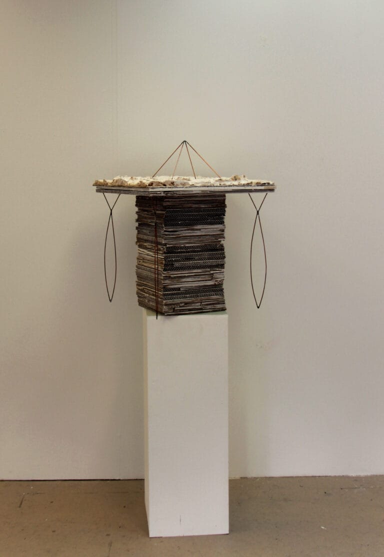 Mixed media 90x60x50 cm