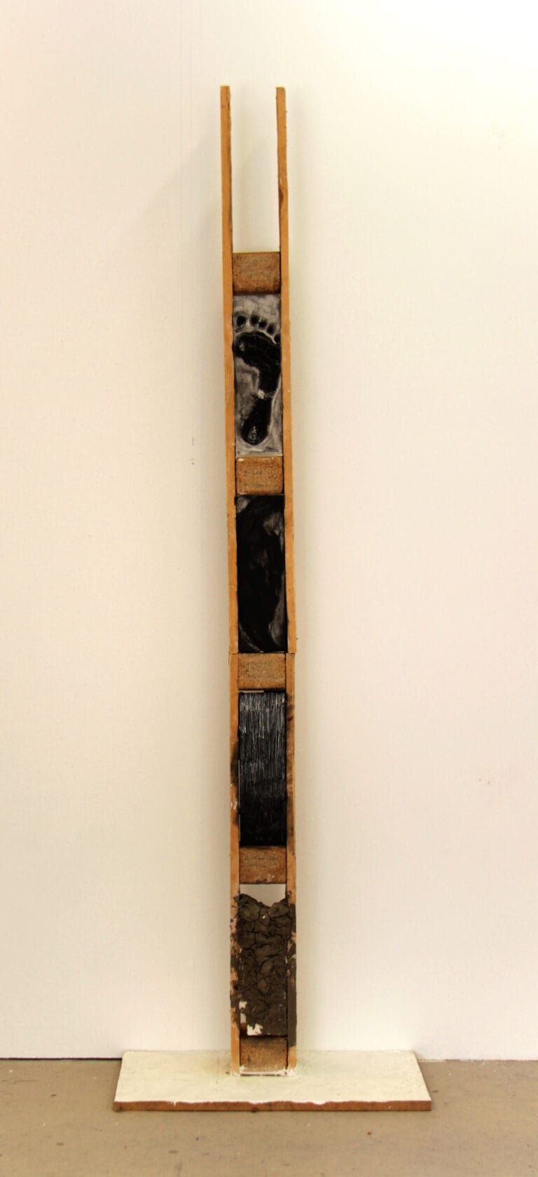 Mixed media sculpture 120x30x10 cm